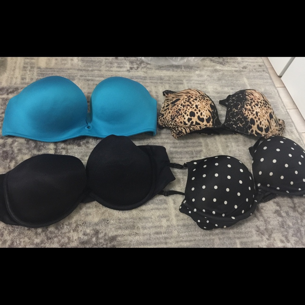 4 Victoria Secret push up bras, lightly used
